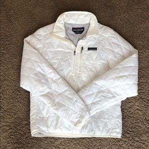 Patagonia white Nano Puff Pullover M
